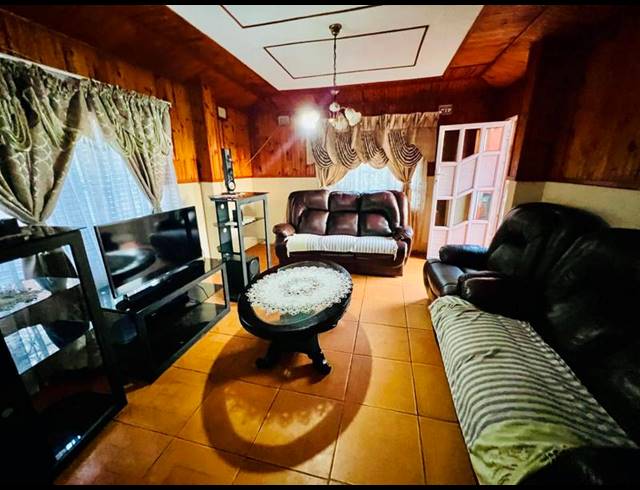 3 BEDROOM HOUSE FOR SALE IN KWAMASHU